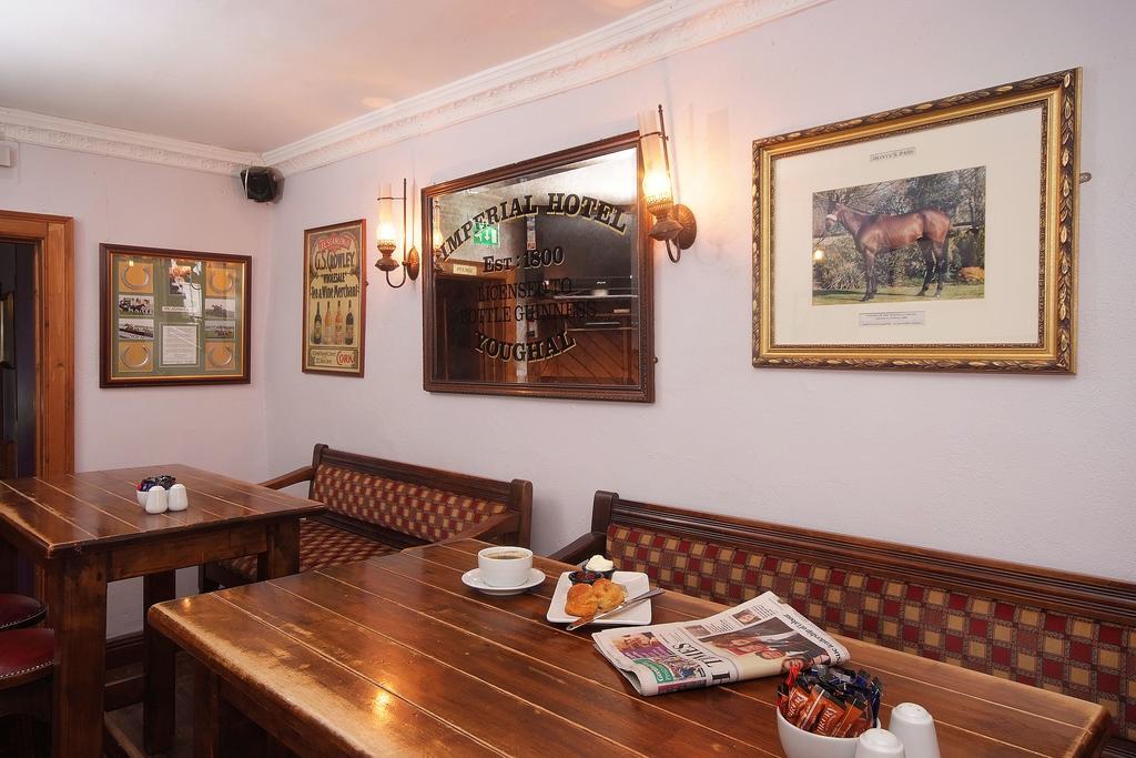 The Old Imperial Hotel יוגאל מראה חיצוני תמונה