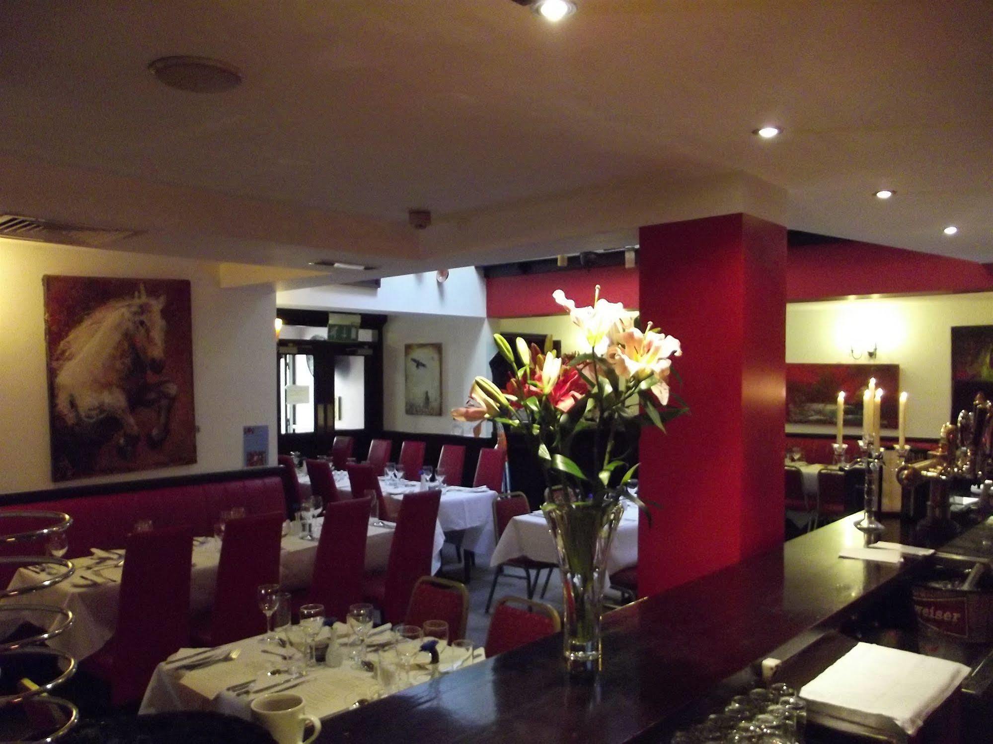 The Old Imperial Hotel יוגאל מראה חיצוני תמונה